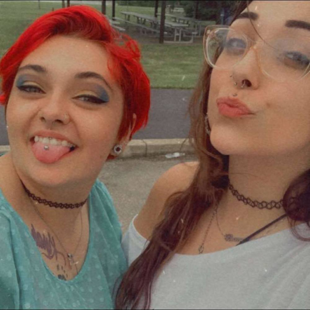 Meet your Posher, Elle